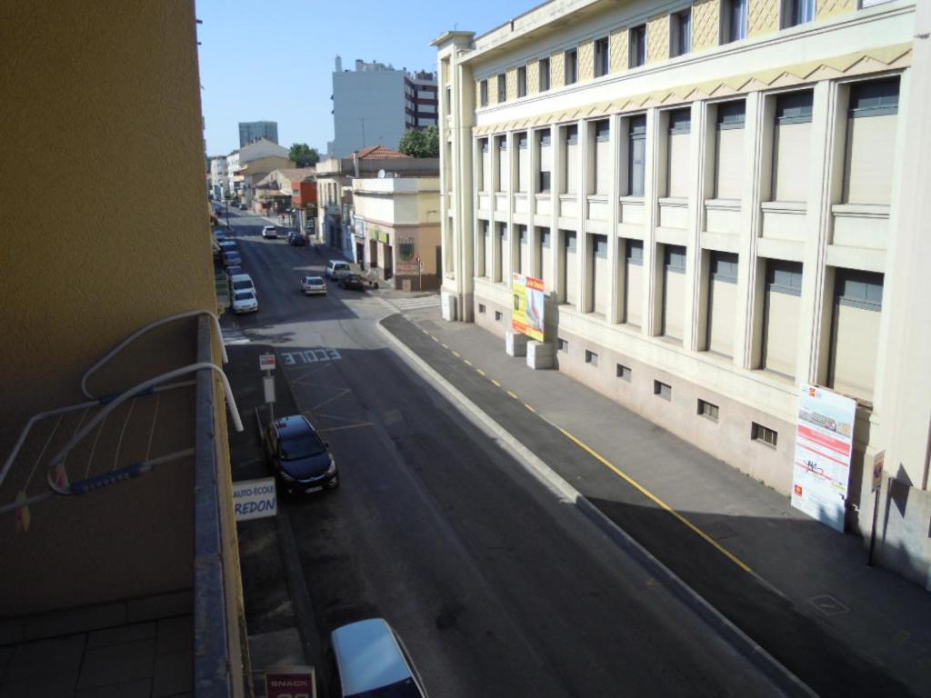 Nimes Studio Parking Dhuoda 外观 照片